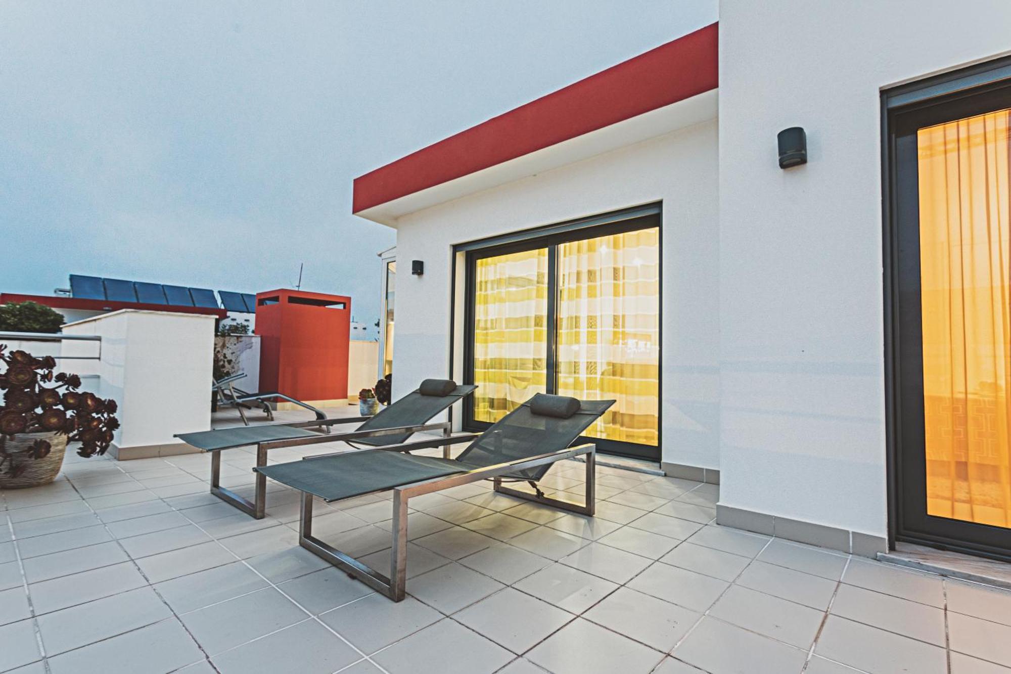 Bica, Luxury Heated Penthouses With Jacuzzi And Large Terrace In Apartment