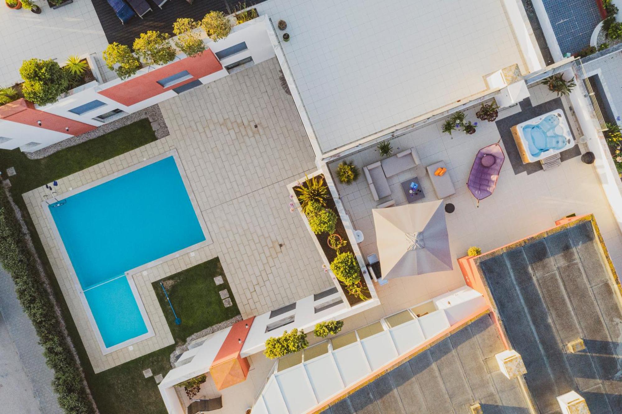 Apartment Bica, Luxury Heated Penthouses With Jacuzzi And Large Terrace In Baleal